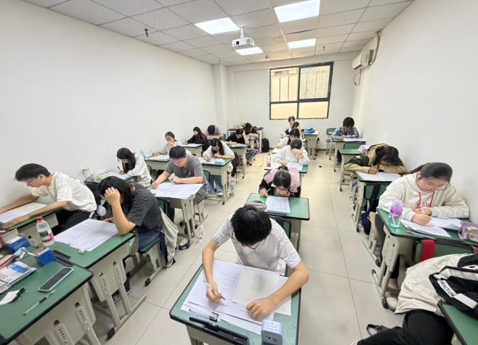 1765348565135604.jpg 2.jpg